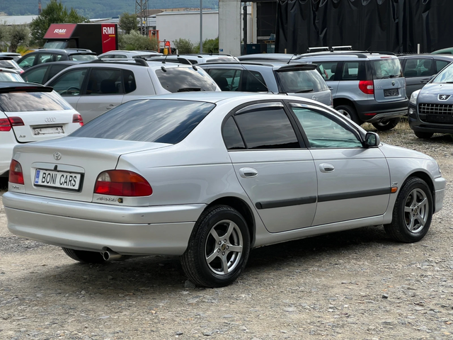 Toyota Avensis 2.0TD-90к.с/Климатик/Автоматични фарове/ел. Пакет - автомобили, коли, обяви за нови и употребявани 4