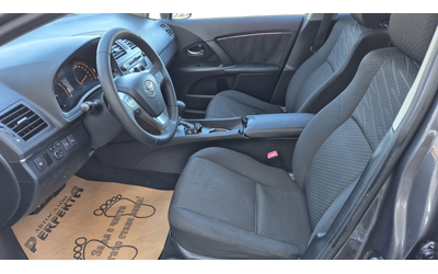 Toyota Avensis 2.2 диз 150к.с. - автомобили, коли, обяви за нови и употребявани 11
