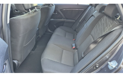 Toyota Avensis 2.2 диз 150к.с. - автомобили, коли, обяви за нови и употребявани 12