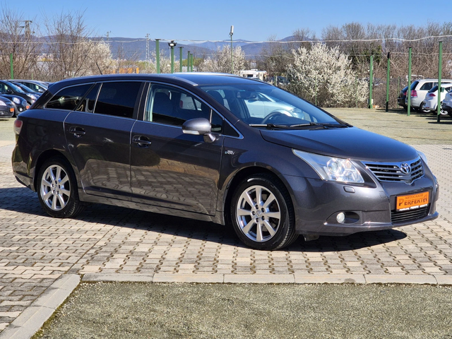 Toyota Avensis 2.2 диз 150к.с. - автомобили, коли, обяви за нови и употребявани 5