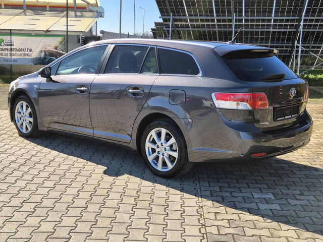Toyota Avensis 2.2 диз 150к.с. - автомобили, коли, обяви за нови и употребявани 9