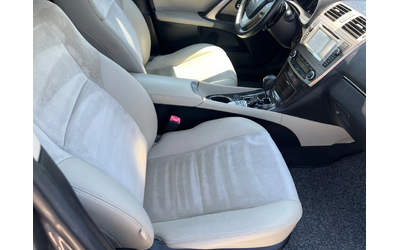 Toyota Avensis 2.2 D - автомобили, коли, обяви за нови и употребявани 10