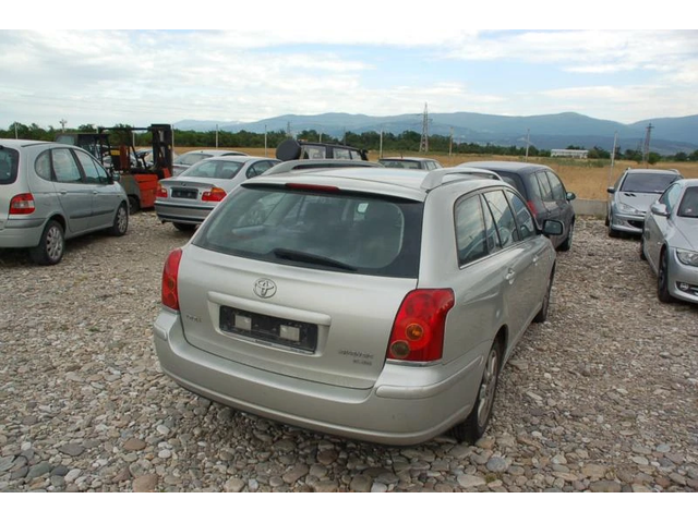 Toyota Avensis 2.2 D4D - автомобили, коли, обяви за нови и употребявани 2