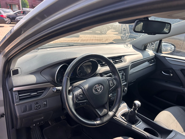 Toyota Avensis 1.6 VVT-I EURO 6 - автомобили, коли, обяви за нови и употребявани 10