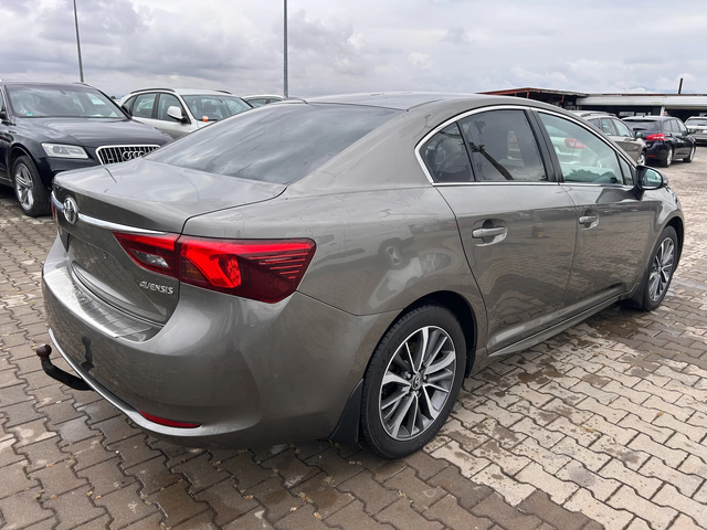 Toyota Avensis 1.6D-4D NAVI/KAMERA EURO 6 - автомобили, коли, обяви за нови и употребявани 5