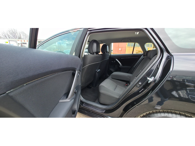 Toyota Avensis 1.6i 132k.c UNIKAT EURO 5B - автомобили, коли, обяви за нови и употребявани 9