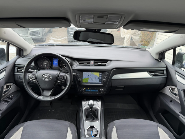 Toyota Avensis 1.8I* СЕРВИЗНА КНИЖКА* ПЪЛНА  ИСТОРИЯ В ТОЙОТА - автомобили, коли, обяви за нови и употребявани 9