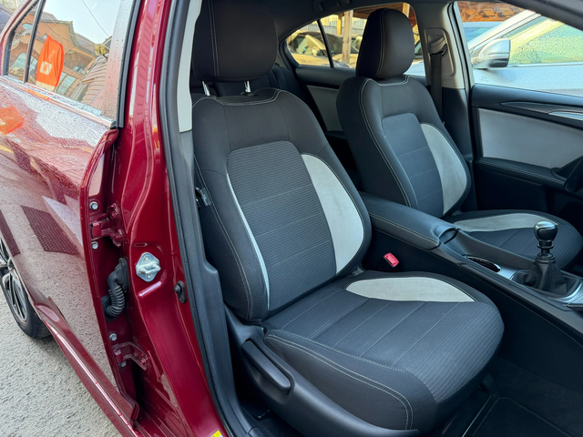 Toyota Avensis 1.8I* СЕРВИЗНА КНИЖКА* ПЪЛНА  ИСТОРИЯ В ТОЙОТА - автомобили, коли, обяви за нови и употребявани 12