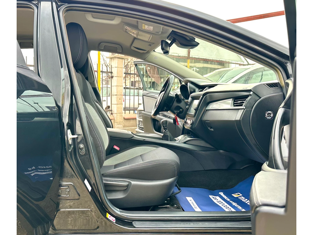 Toyota Avensis 1.8VVT-I 147HP NAVI - автомобили, коли, обяви за нови и употребявани 9