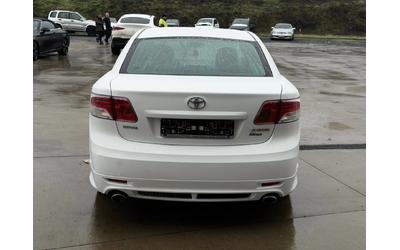 toyota-avensis - 4
