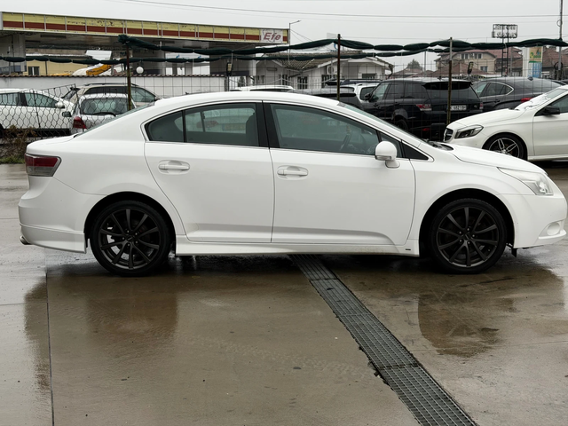 Toyota Avensis D4d - автомобили, коли, обяви за нови и употребявани 6