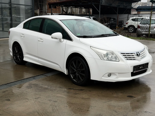 Toyota Avensis D4d - автомобили, коли, обяви за нови и употребявани 7