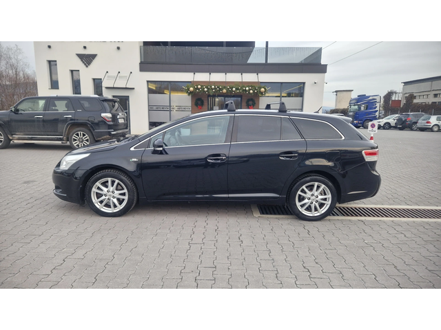 Toyota Avensis ЛИЗИНГ АВТОМАТ - автомобили, коли, обяви за нови и употребявани 1