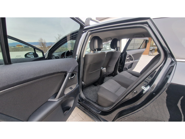Toyota Avensis ЛИЗИНГ АВТОМАТ - автомобили, коли, обяви за нови и употребявани 9