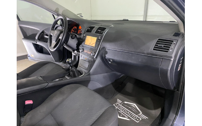 Toyota Avensis - автомобили, коли, обяви за нови и употребявани 8