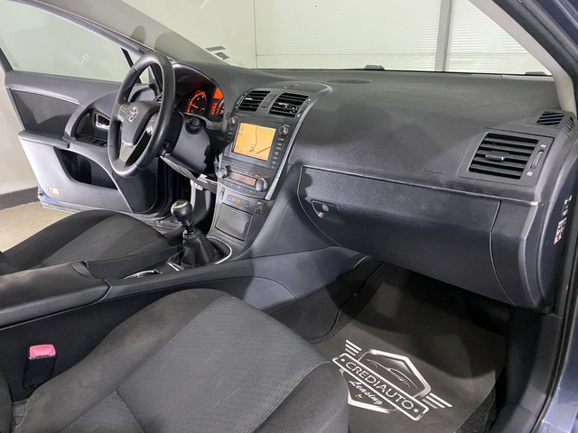 Toyota Avensis - автомобили, коли, обяви за нови и употребявани 8