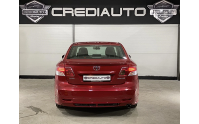 toyota-avensis - 4