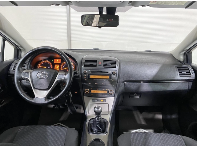 Toyota Avensis 2.0D-4D - автомобили, коли, обяви за нови и употребявани 6
