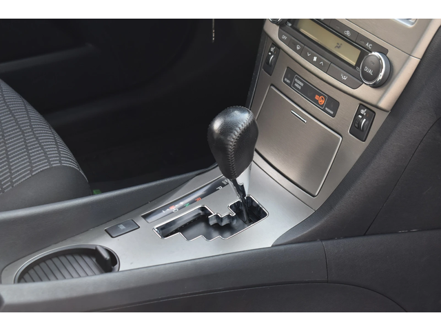 Toyota Avensis 2.0i* AUTOMAT - автомобили, коли, обяви за нови и употребявани 12