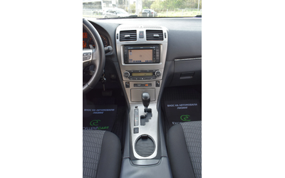 Toyota Avensis 2.0i* AUTOMAT - автомобили, коли, обяви за нови и употребявани 14