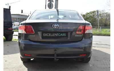 toyota-avensis - 4