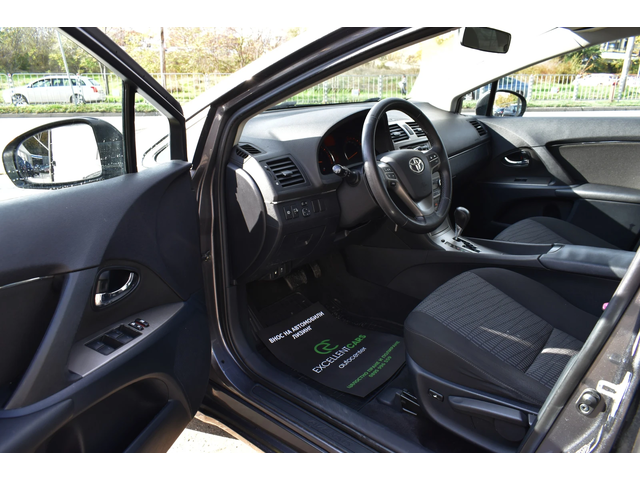 Toyota Avensis 2.0i* AUTOMAT - автомобили, коли, обяви за нови и употребявани 6
