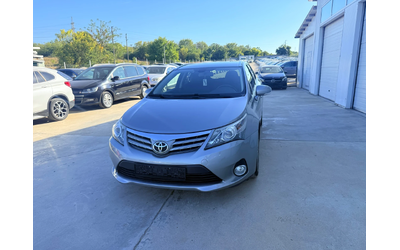toyota-avensis - 0