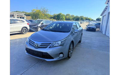 toyota-avensis - 1