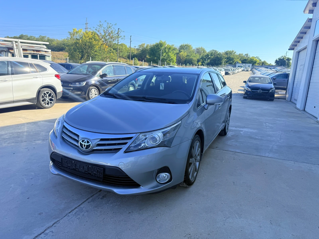 Toyota Avensis 2.2D4D 150k.c* Navi* Kamera* Nova* UNIKAT* - автомобили, коли, обяви за нови и употребявани 1