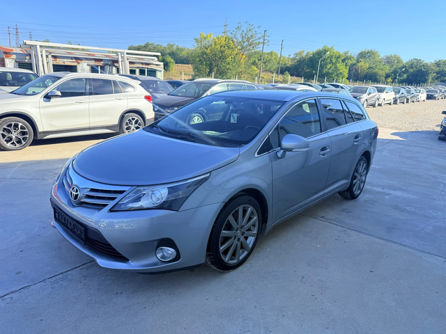 Toyota Avensis 2.2D4D 150k.c* Navi* Kamera* Nova* UNIKAT* - автомобили, коли, обяви за нови и употребявани 2