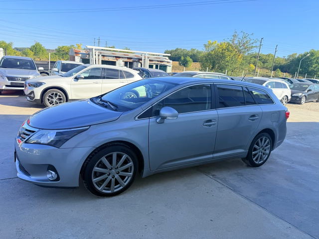 Toyota Avensis 2.2D4D 150k.c* Navi* Kamera* Nova* UNIKAT* - автомобили, коли, обяви за нови и употребявани 3