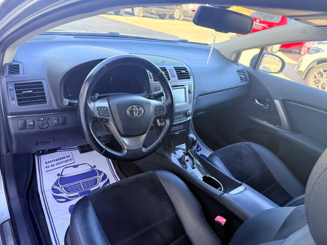 Toyota Avensis 2.2D4D 150k.c* Navi* Kamera* Nova* UNIKAT* - автомобили, коли, обяви за нови и употребявани 6