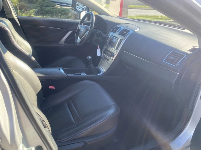 Toyota Avensis 2.0D - автомобили, коли, обяви за нови и употребявани 10