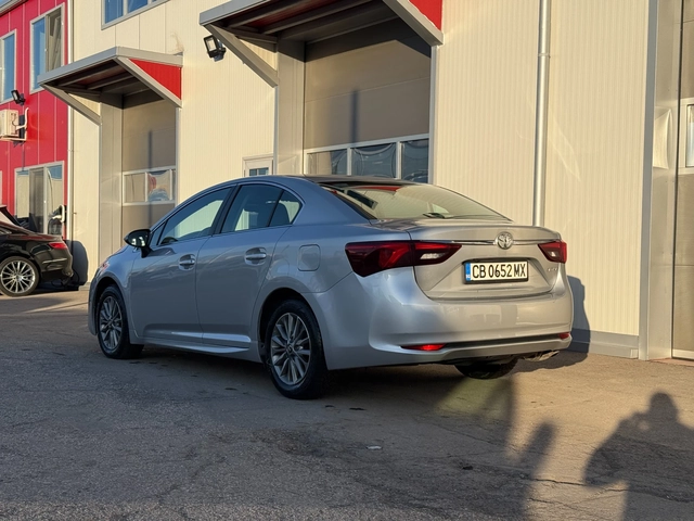 Toyota Avensis 1.8i VVT-i - автомобили, коли, обяви за нови и употребявани 2