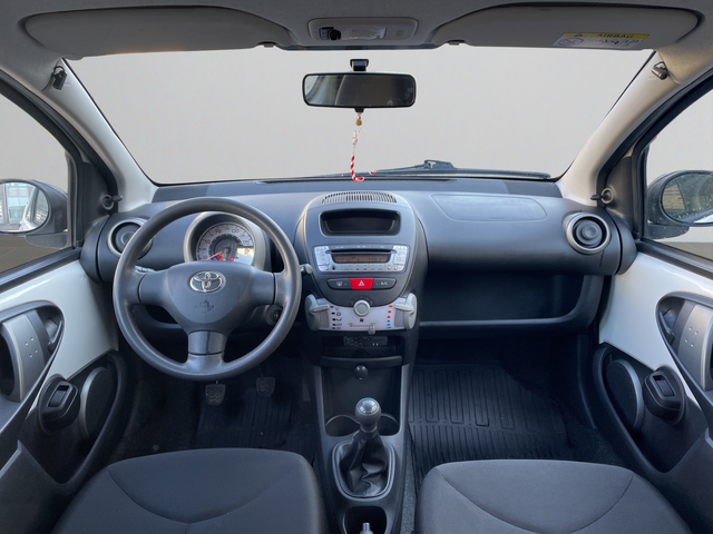 Toyota AYGO 1.0 petrol - автомобили, коли, обяви за нови и употребявани 9