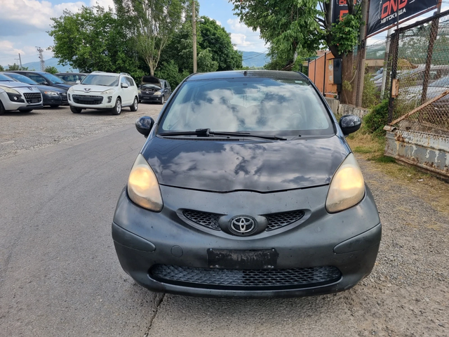 Toyota Aygo 1, 000 EURO4 - автомобили, коли, обяви за нови и употребявани 1