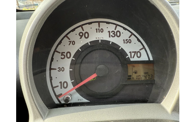 Toyota Aygo 1, 000 EURO4 - автомобили, коли, обяви за нови и употребявани 11