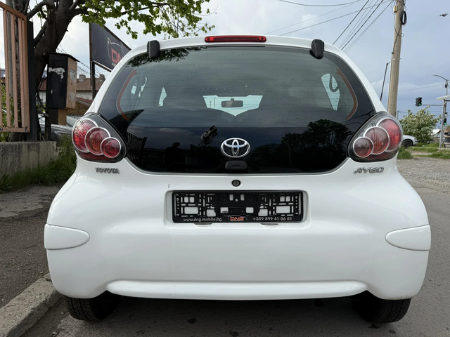 Toyota Aygo 1, 000 EURO4 - автомобили, коли, обяви за нови и употребявани 5
