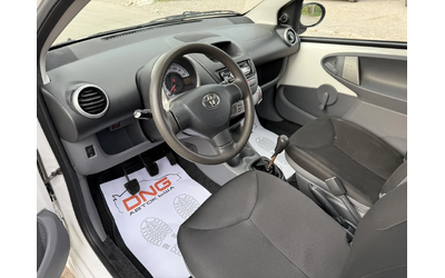 Toyota Aygo 1, 000 EURO4 - автомобили, коли, обяви за нови и употребявани 7