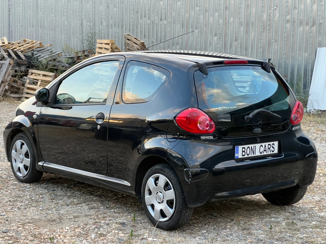 Toyota Aygo 1.0i- 68к.с. Нов внос от Италия - автомобили, коли, обяви за нови и употребявани 6