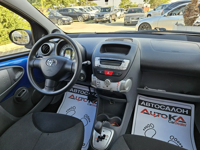 Toyota Aygo 1.0vvti-68кс= АВТОМАТ= 100.000км= КЛИМАТИК - автомобили, коли, обяви за нови и употребявани 12