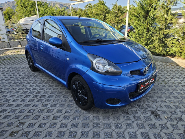 Toyota Aygo 1.0vvti-68кс= АВТОМАТ= 100.000км= КЛИМАТИК - автомобили, коли, обяви за нови и употребявани 1