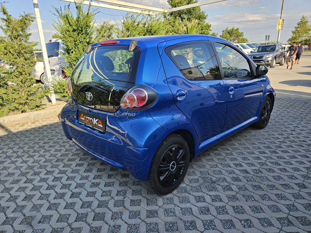 Toyota Aygo 1.0vvti-68кс= АВТОМАТ= 100.000км= КЛИМАТИК - автомобили, коли, обяви за нови и употребявани 2