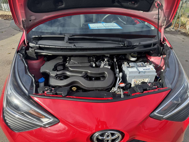 Toyota Aygo, 2018 г., 95500 км, 68 к.с. - автомобили, коли, обяви за нови и употребявани 12
