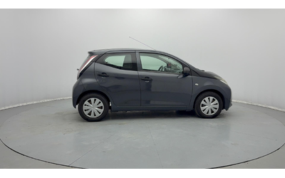Toyota Aygo - автомобили, коли, обяви за нови и употребявани 17