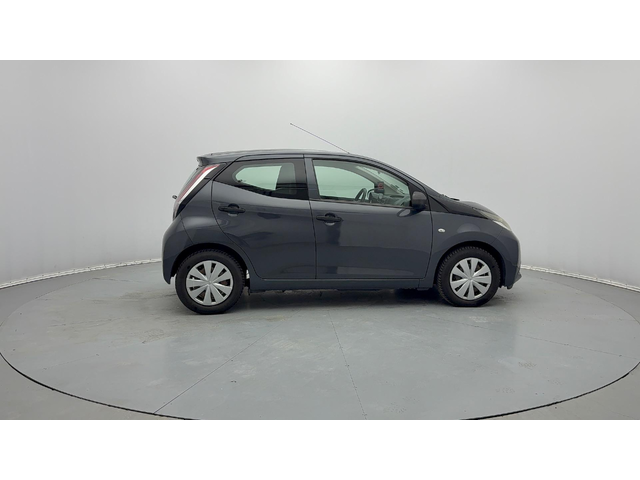 Toyota Aygo - автомобили, коли, обяви за нови и употребявани 17