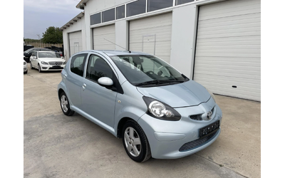 Toyota Aygo 1.0i* 140000km* Нова* UNIKAT* - автомобили, коли, обяви за нови и употребявани 10