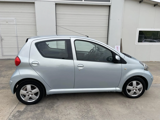 Toyota Aygo 1.0i* 140000km* Нова* UNIKAT* - автомобили, коли, обяви за нови и употребявани 11