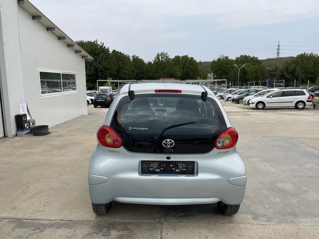 Toyota Aygo 1.0i* 140000km* Нова* UNIKAT* - автомобили, коли, обяви за нови и употребявани 5