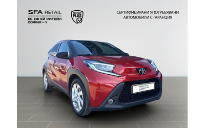 toyota-aygo-x-1-0-vvt-i-black-white-cvt - 3